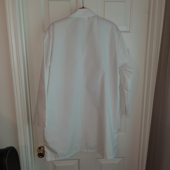 Medical Lab Coat - Picture 4 of 8